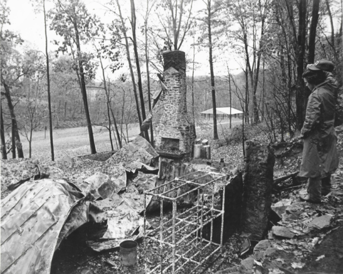 1977 Burned lodge